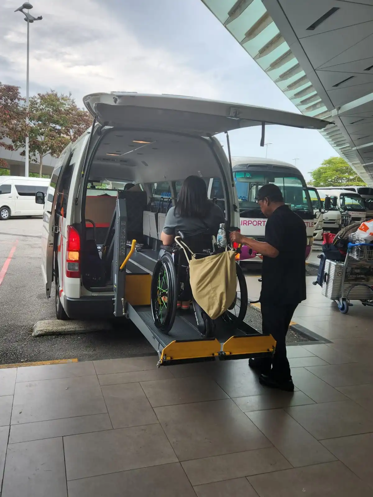 singapore wheelchair transport airport arrival pick up